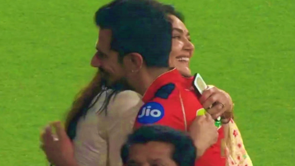 IPL 2025 Preity Zinta hugs Yuzvendra Chahal after 4 wickets performance Punjab kings won against KKR IPL 2025 Preity Zinta hugs Yuzvendra Chahal after 4 wickets performance Punjab kings won against KKR