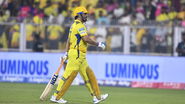 CSK vs KKR MS Dhoni Makes History as First Uncapped Captain in IPL
