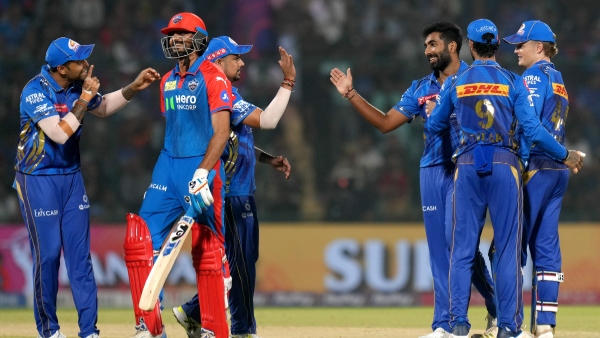 DC vs MI IPL 2025 Mumbai s run-out hat-trick denies Delhi Capitals win in thriller