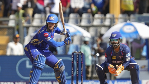 Ryan Rickelton and Surya Shine as Mumbai Sets a Big Target of 216 for Lucknow in IPL 2025