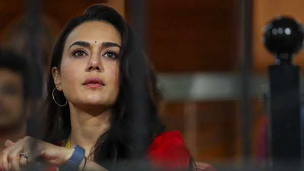 Preity Zinta Performs Special Prayers at Tadbund Veeranjaneya Swamy Temple