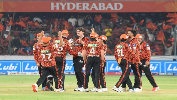 SRH VS GT IPL 2025 Sunrisers Hyderabad Player Harshal Patel hospitalised SRH VS GT IPL 2025 Sunrisers Hyderabad Player Harshal Patel hospitalised