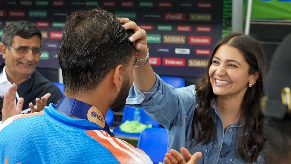 Fans Blame Anushka Sharma for Virat Kohli s Early Test Retirement