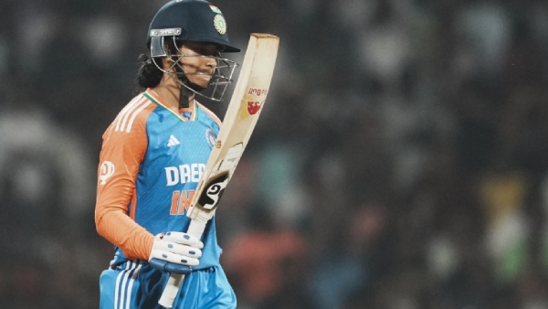Smriti Mandhana Sets New Record Becomes 7th Indian Woman to Play 100 ODIs