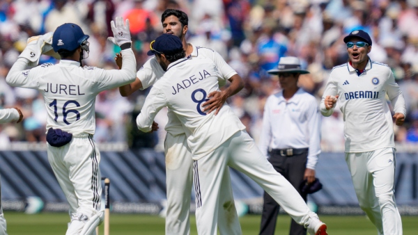 IND vs ENG 3rd Test Washington Sundar s Four-Wicket Haul Limits England to 192 Sets India 193-Run Target