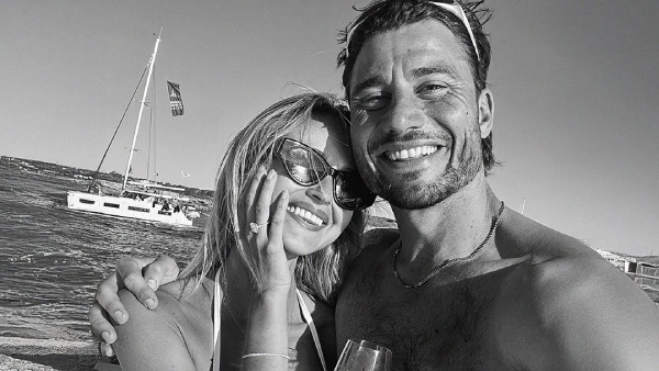 Star Cricketer Marcus Stoinis Engaged to Partner Sara Zarnuk Romantic Proposal Photos Go Viral