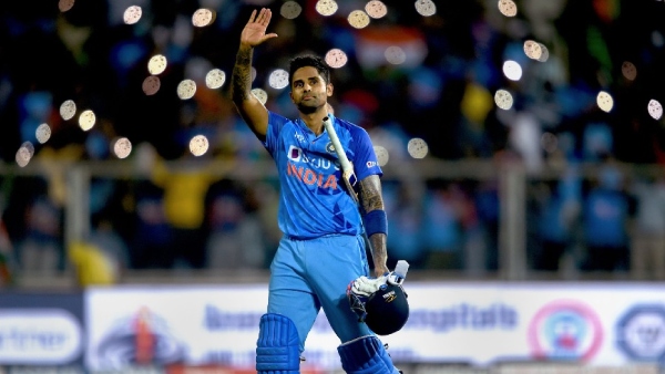 Why is Suryakumar Yadav So Confident about Beating Pakistan Birthday Cake after the Win