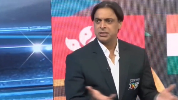 Shoaib Akhtar Slams Team India Over Handshake Controversy