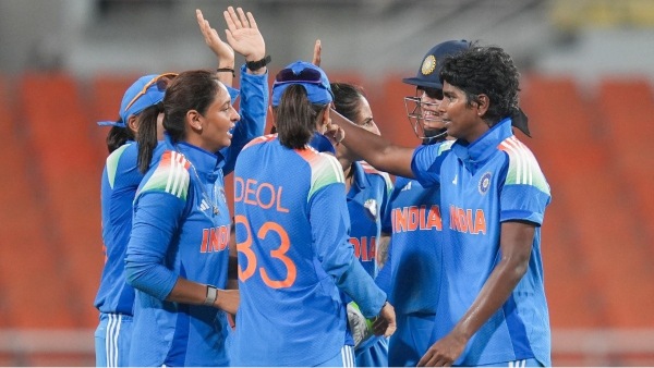 Australia Women Opts to Bowl First Against India Women No Changes in Playing XI