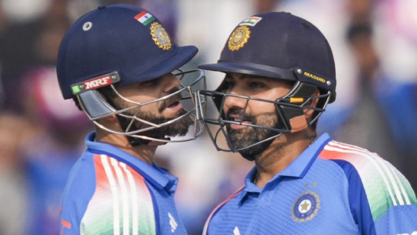 Rohit Sharma Breaks Afridi Record Becomes ODI Sixes King in Ranchi Rohit Sharma Breaks Afridi Record Becomes ODI Sixes King in Ranchi