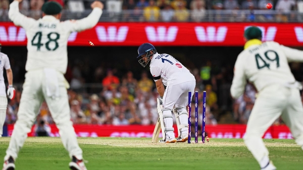 Mitchell Starc Strikes Late as England Finish Six Down at Stumps in 2nd Ashes Test Mitchell Starc Strikes Late as England Finish Six Down at Stumps in 2nd Ashes Test