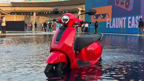 New Bajaj Chetak c25 Electric Scooter India Launch Price Details New Bajaj Chetak c25 Electric Scooter India Launch Price Details
