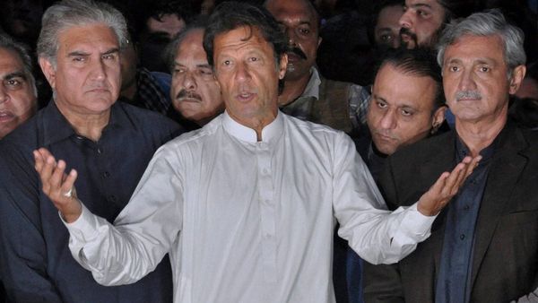 Imran Khan Health Crisis Gavaskar and Kapil Dev Join 14 Global Cricket Icons in Urgent Appeal to Pakistan Government