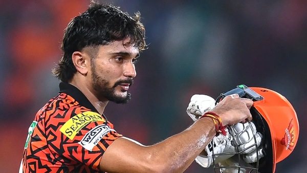 MS Dhoni Fans Troll Nitish Kumar Reddy After Poor Show in IPL 2026 Old Technique Comments Viral