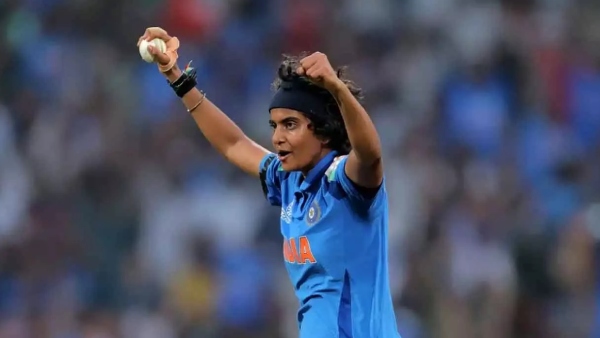Sri Charani Concedes 106 Runs vs Australia India Women Face Massive 410-Run Target in Hobart