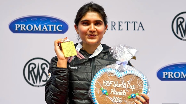 Esha Singh Bags Gold With World Record CM Revanth Reddy Anand Mahindra Congratulates Her