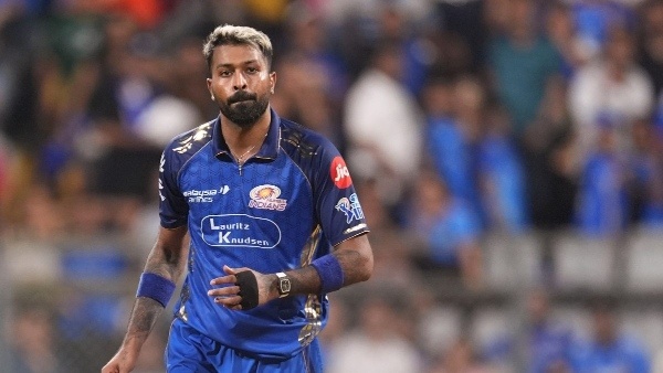 hardik-pandya-unfollows-mumbai-indians-instagram-fans-react-after-ipl-2026-exit-sparks-controversy