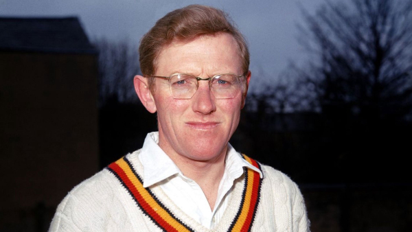 Mike Smith Passes Away Former England Cricket Captain and Rugby Player Dies at 92 Full Details