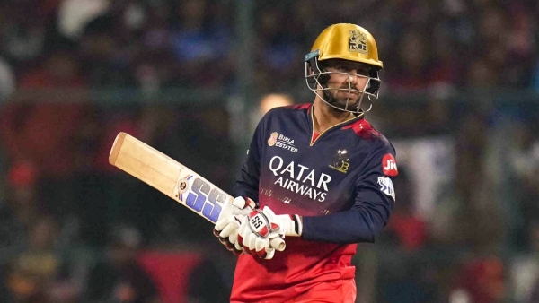 Royal Challengers Bengaluru Rs 11 Crore Headache Jitesh Sharma and Romario Shepherd Flop Show in IPL 2026