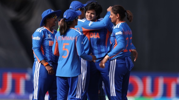India vs Pakistan Deepti Sharma 5-Wicket Haul Powers India to 64-Run Victory Over Pakistan
