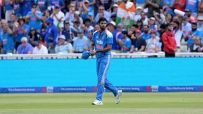 Fresh Injury Worry for India as Washington Sundar Pulls Up Mid-Match