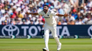 IND vs ENG: Fans hail Mohammed Siraj as smart DRS takes Ollie Pope's Wicket