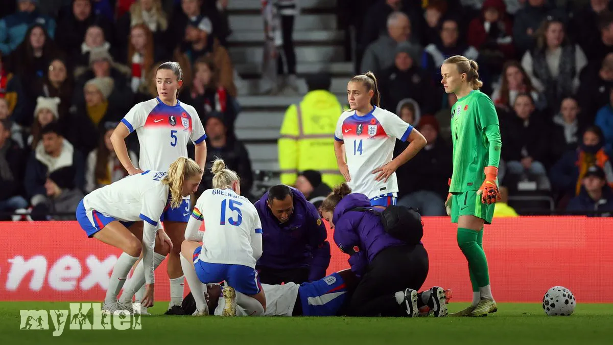 England Defeats Australia 3-0, But Agyemang Injury Overshadows Victory