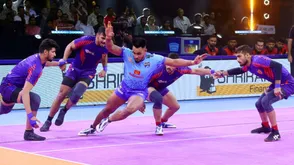 Pro Kabaddi: ದೆಹಲಿ ಎದುರು ಡುಬ್ಕಿ ಹೊಡೆದ ವಾರಿಯರ್ಸ್ 