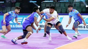 Pro Kabaddi 2025: ವಾರಿಯರ್ಸ್‌, ಮುಂಬಾಗೆ ರೋಚಕ ಜಯ 