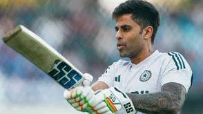 Ranji Trophy: രണ്ട് ബൗണ്ടറി, പിന്നാലെ വിക്കറ്റ്; ഫ്‌ളോപ്പ് ഷോ തുടര്‍ന്ന് സൂര്യകുമാര്‍