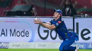 IPL 2026: ஃபில்டிங்கில் 5 கேட்சை கோட்டை விட்ட மும்பை இந்தியன்ஸ் அணி.. வரலாற்றில் மோசமான ஃபில்டிங்