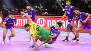  Pro Kabaddi League: హోరా హోరీ మ్యాచ్‌లో పాట్నాపై ఢిల్లీ విజయం!