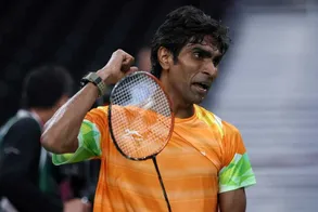  Tokyo Paralympics: స్వర్ణ విజేత ప్రమోద్ భగత్ జీవితం అందరికీ ఆదర్శం! 