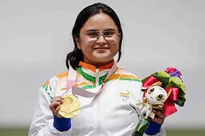  Paralympics: 19 పతకాలతో చరిత్ర సృష్టించిన భారత్.. ముగింపు వేడుకల్లో ఫ్లాగ్ బేరర్‌గా అవని లేఖరా
